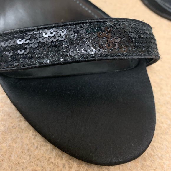 High Heels - Picture 5 of 8